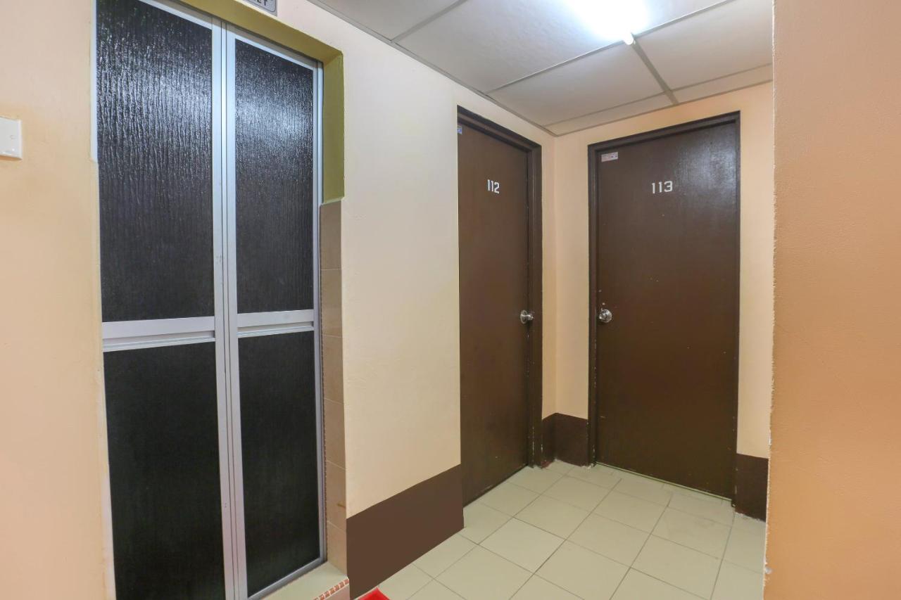 Oyo 90162 Aj Hotel Kuala Berang エクステリア 写真